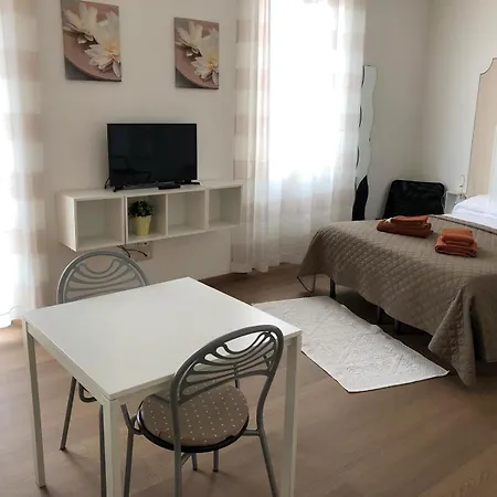 Gloria Apart-hotel 4*