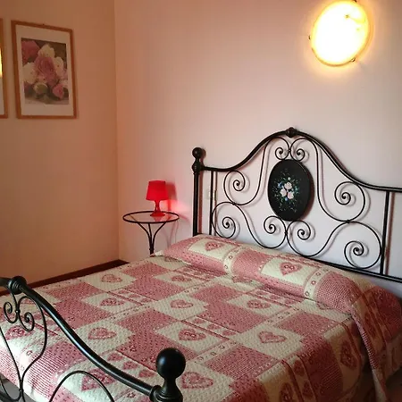 公寓式酒店 格洛丽雅酒店 4*