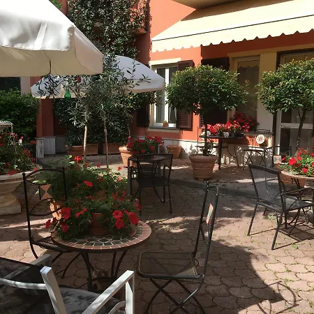 公寓式酒店 格洛丽雅酒店 蒙特卡蒂尼泰尔梅