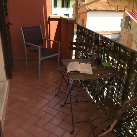 Gloria